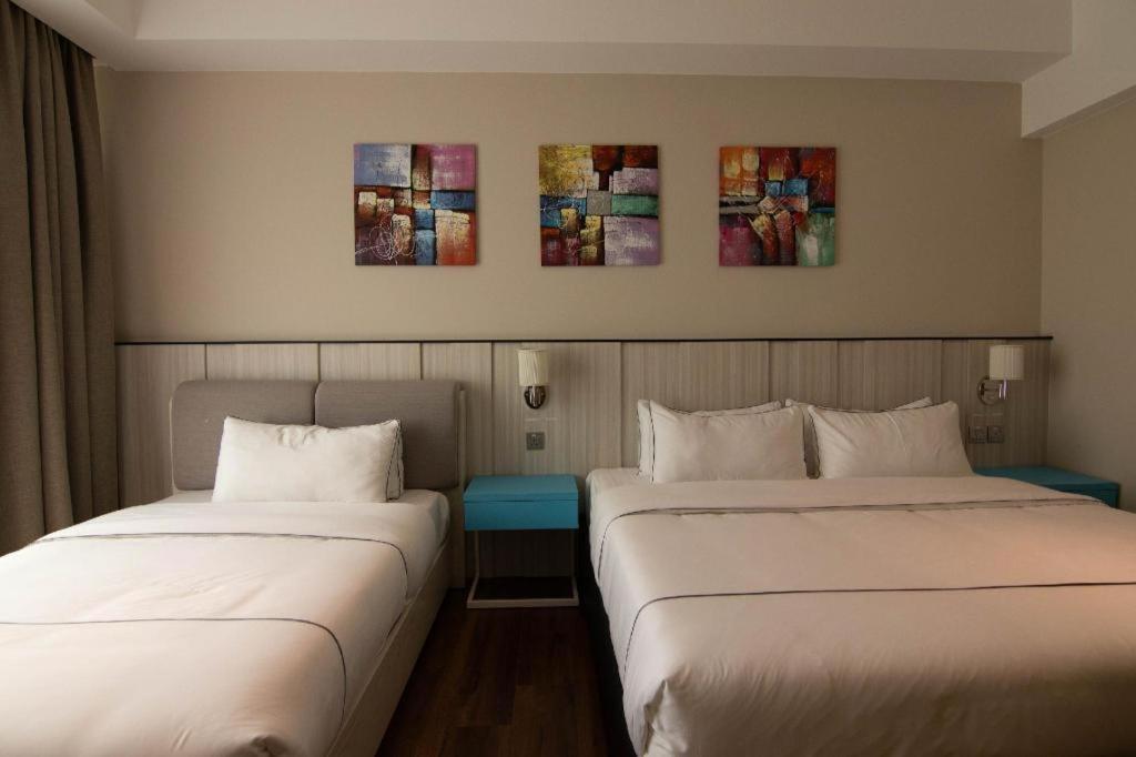 Higher Hotel Bandar Seri Begawan Bagian luar foto