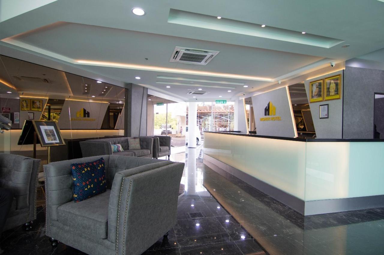Higher Hotel Bandar Seri Begawan Bagian luar foto