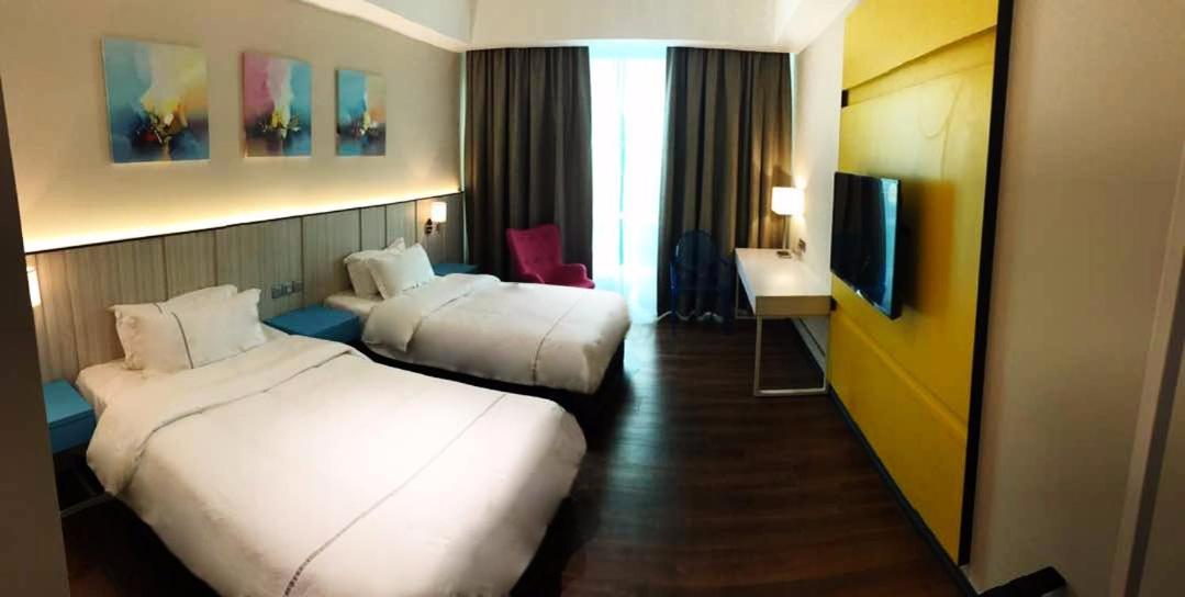 Higher Hotel Bandar Seri Begawan Bagian luar foto