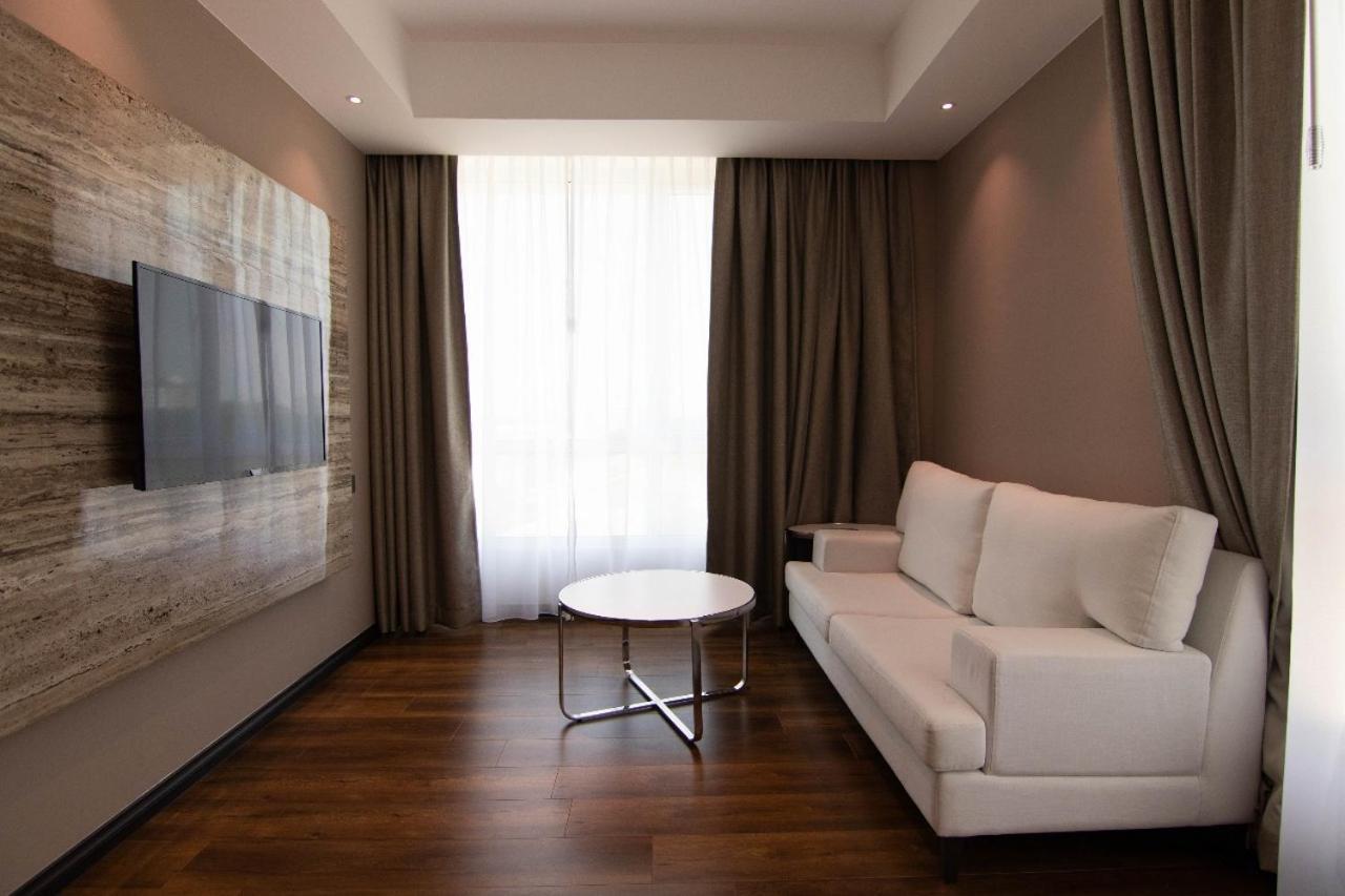 Higher Hotel Bandar Seri Begawan Bagian luar foto