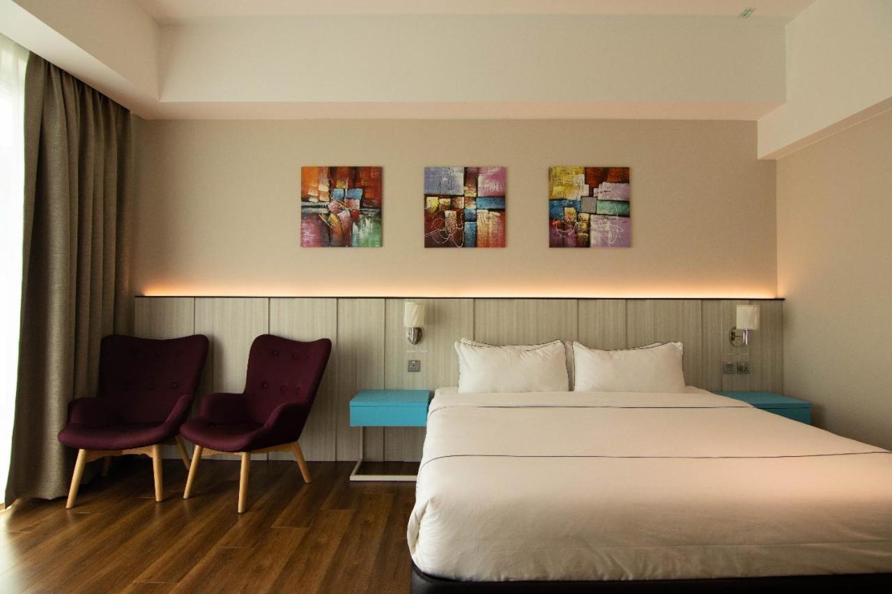 Higher Hotel Bandar Seri Begawan Bagian luar foto