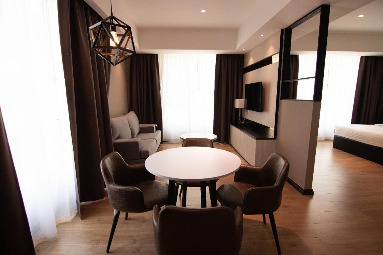 Higher Hotel Bandar Seri Begawan Bagian luar foto