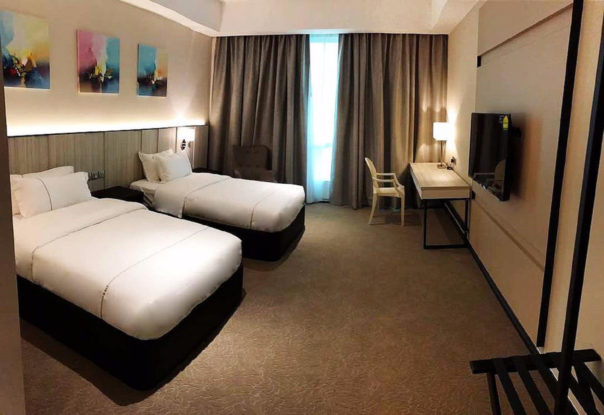Higher Hotel Bandar Seri Begawan Bagian luar foto
