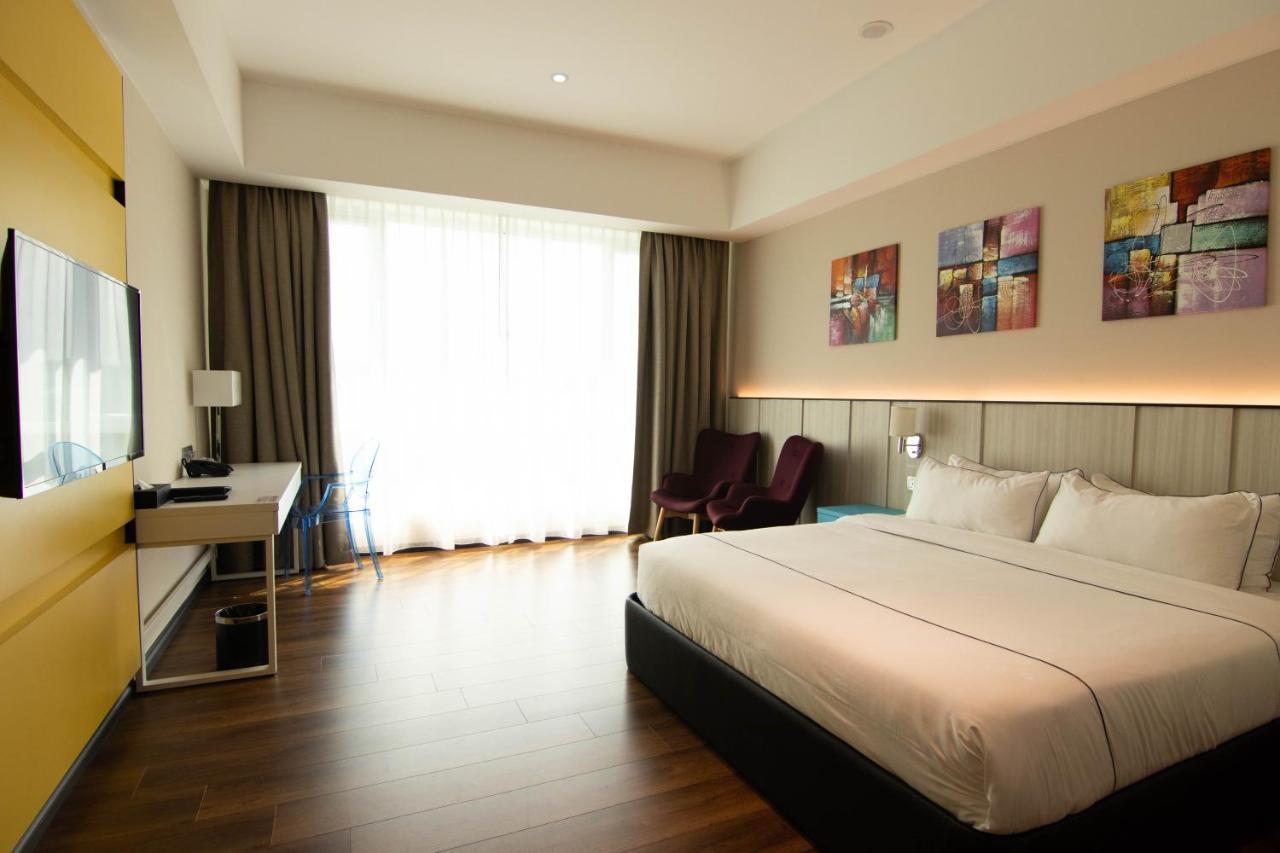 Higher Hotel Bandar Seri Begawan Bagian luar foto